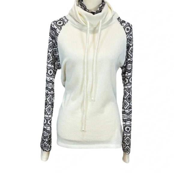 ANDTHEWHY Thermal Sweater NWT - Picture 1 of 4